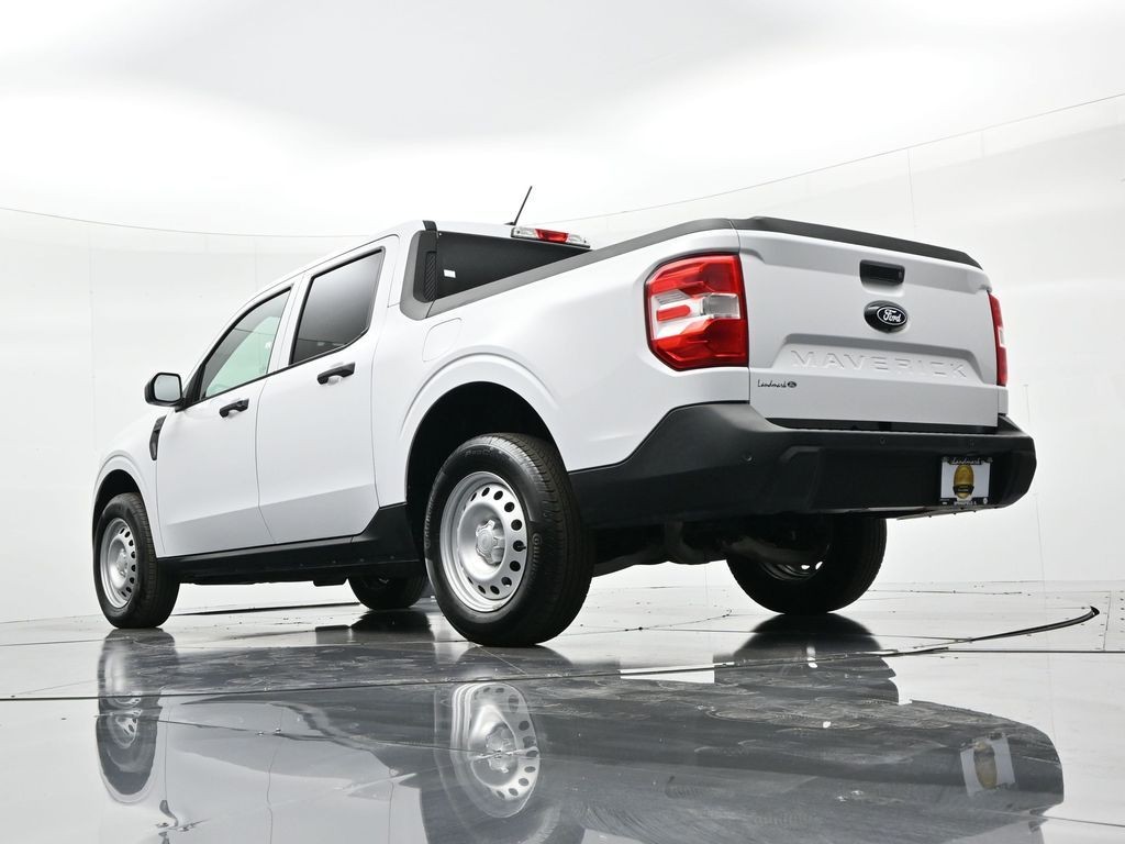 Ford Maverick Vehicle Full-screen Gallery Image 21