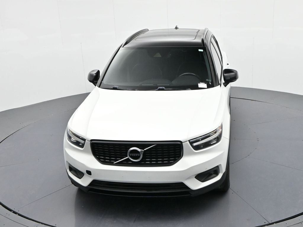 Volvo XC40 Vehicle Full-screen Gallery Image 18