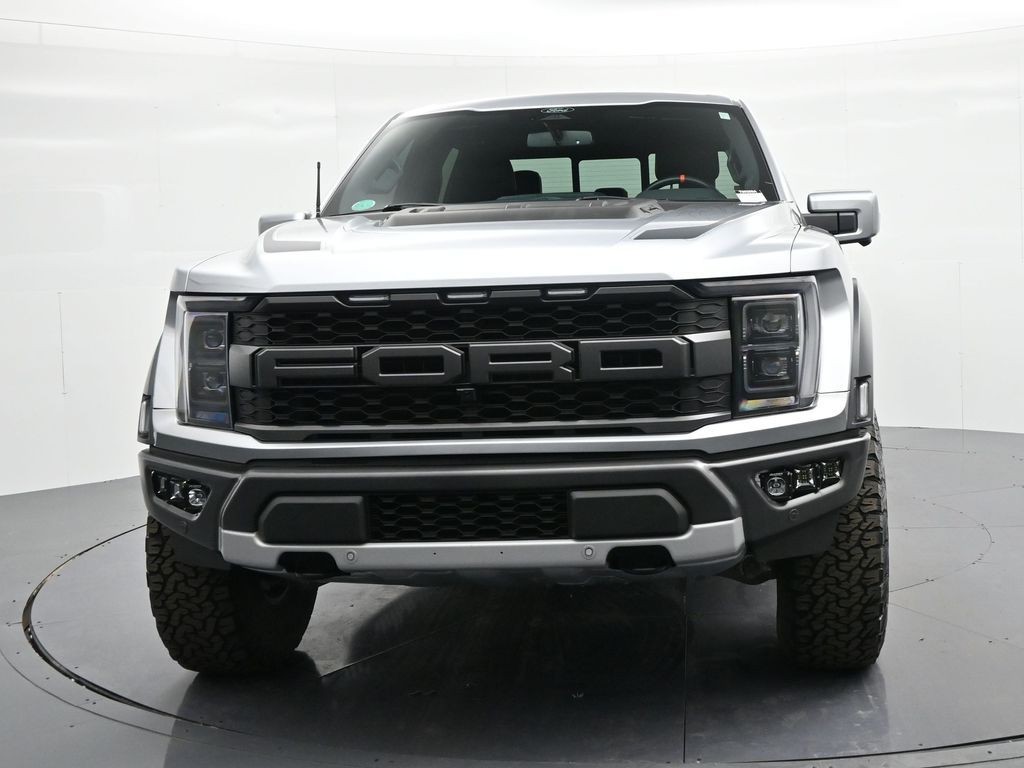 Ford F-150 Vehicle Full-screen Gallery Image 3