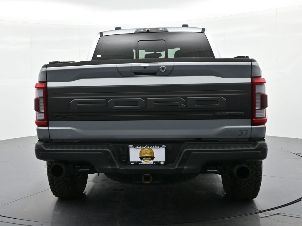 Ford F-150 Vehicle Full-screen Gallery Image 7