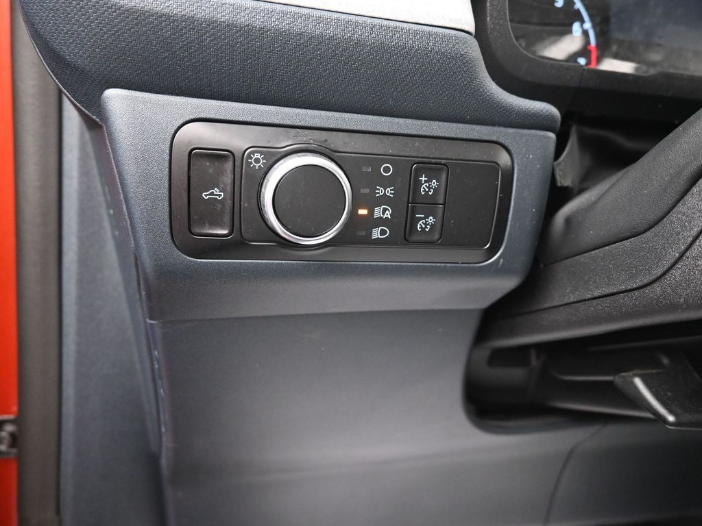 Ford Maverick Vehicle Full-screen Gallery Image 15