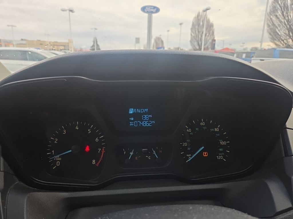 Ford Transit Wagon Vehicle Full-screen Gallery Image 12