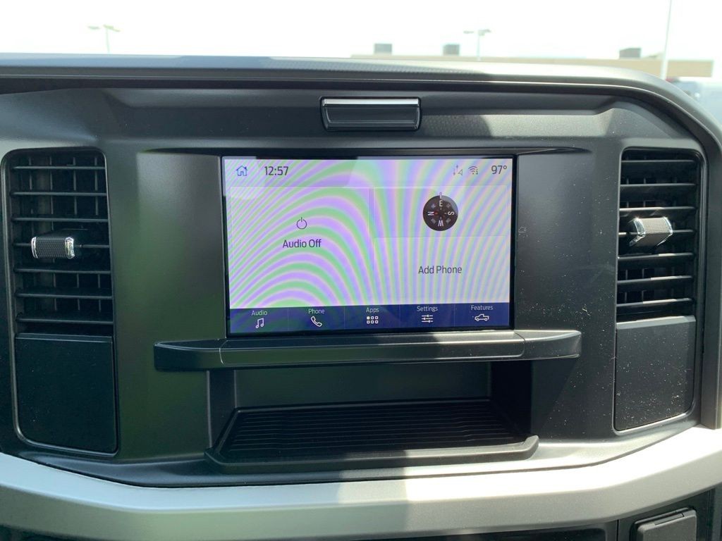 Ford F-250SD Vehicle Full-screen Gallery Image 15