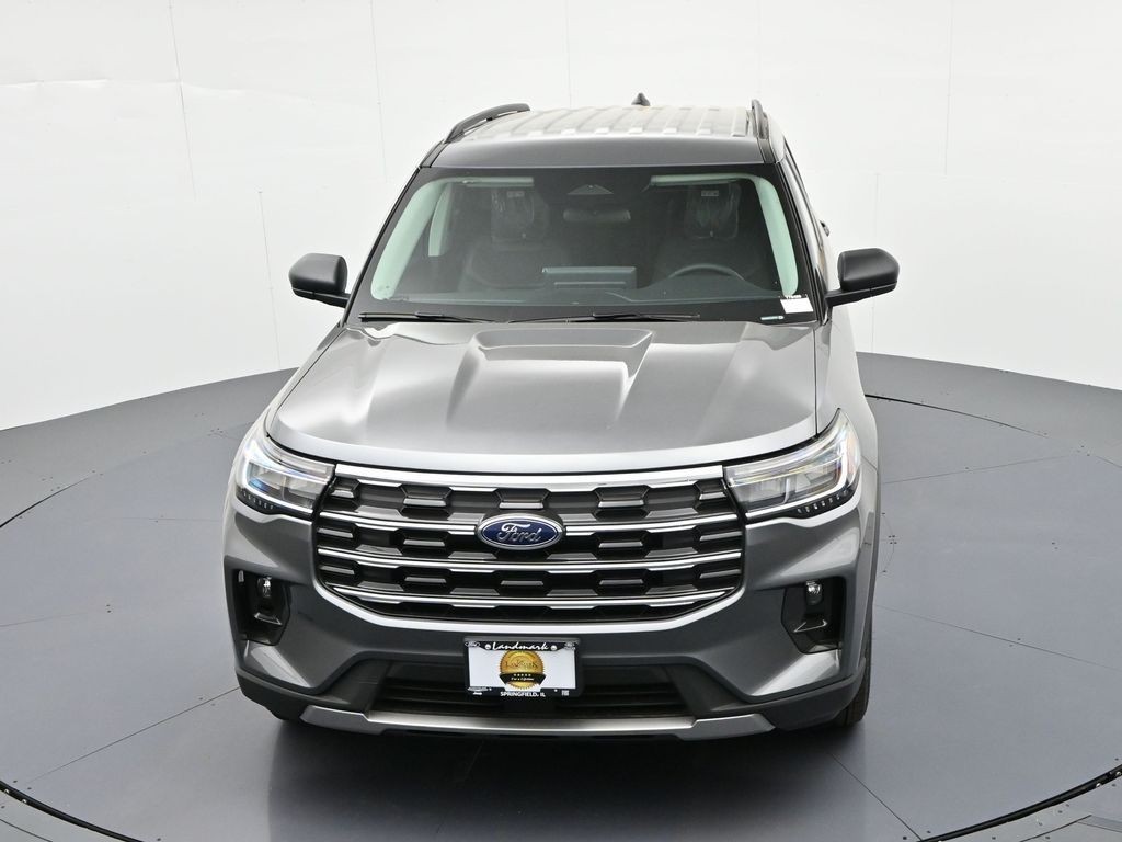 Ford Explorer Vehicle Full-screen Gallery Image 25