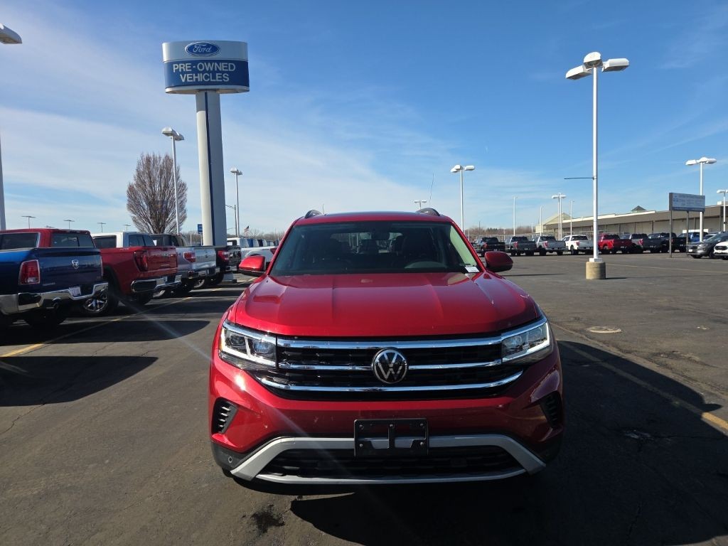 Volkswagen Atlas Vehicle Full-screen Gallery Image 8