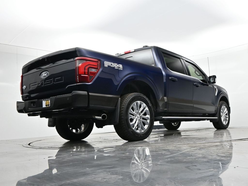 Ford F-150 Vehicle Full-screen Gallery Image 24
