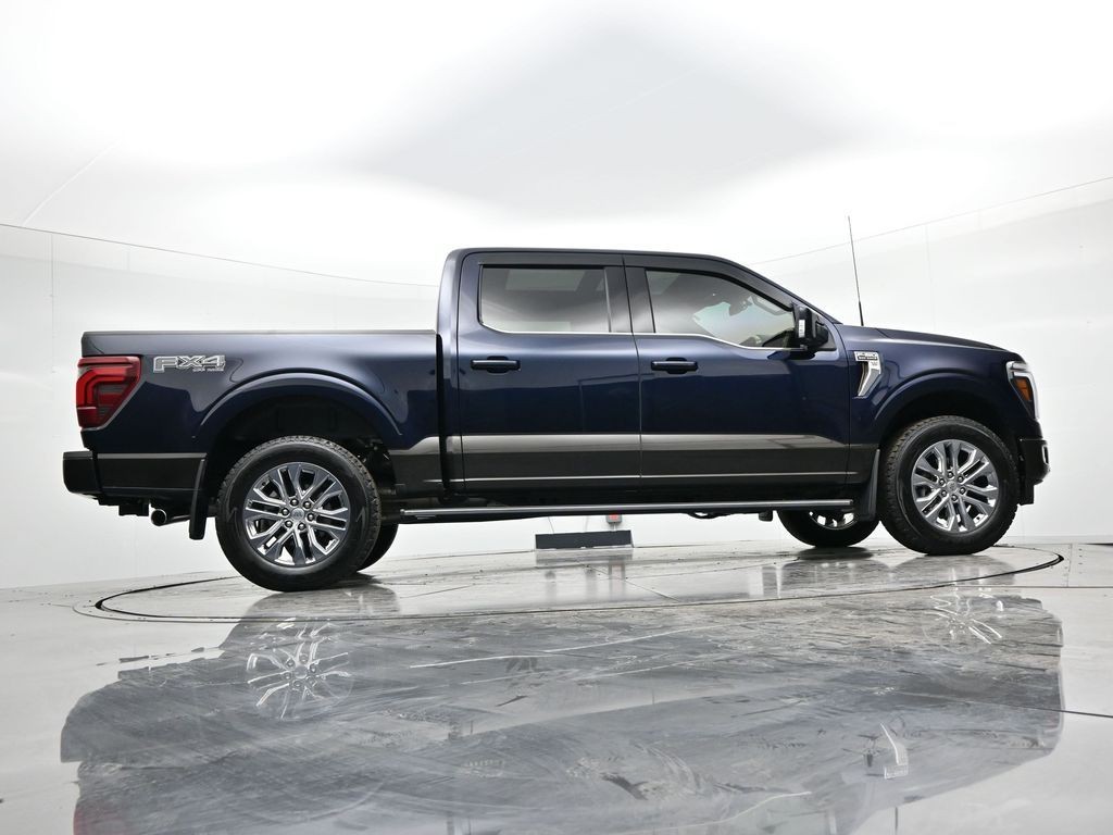 Ford F-150 Vehicle Full-screen Gallery Image 25