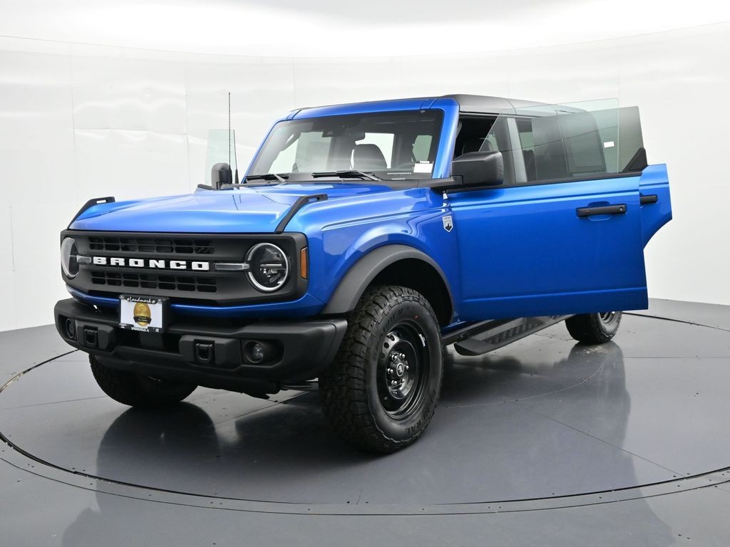 Ford Bronco Vehicle Full-screen Gallery Image 24