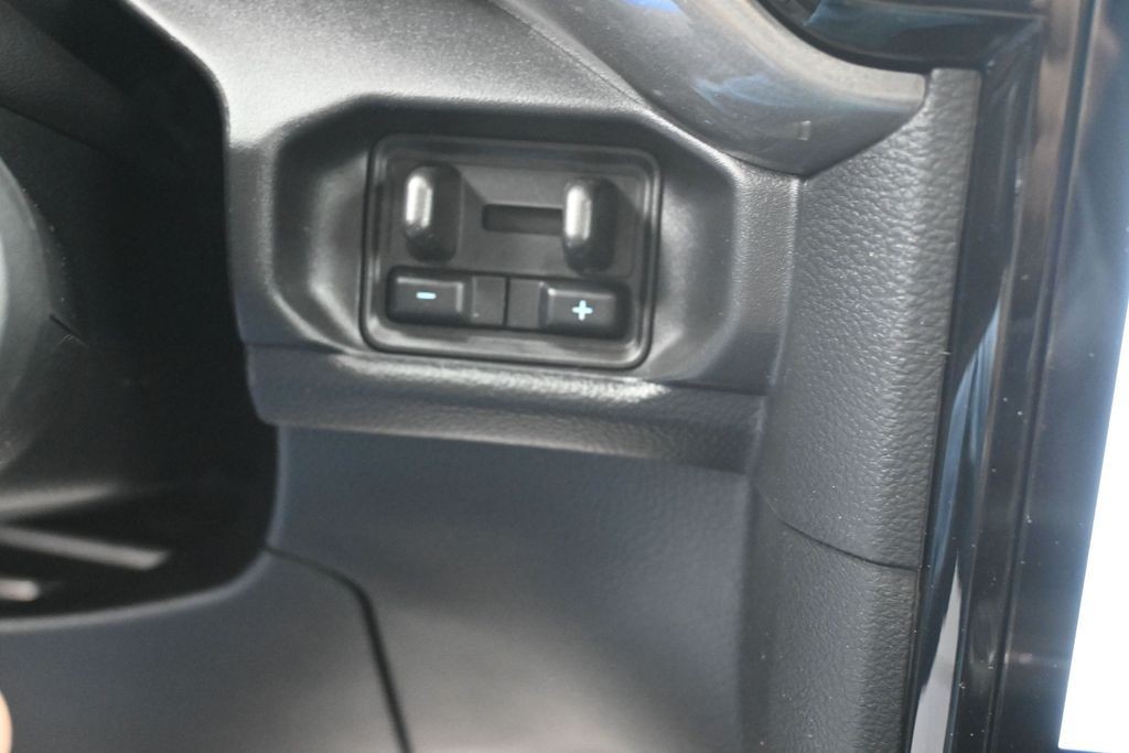 Ford Ranger Vehicle Full-screen Gallery Image 16