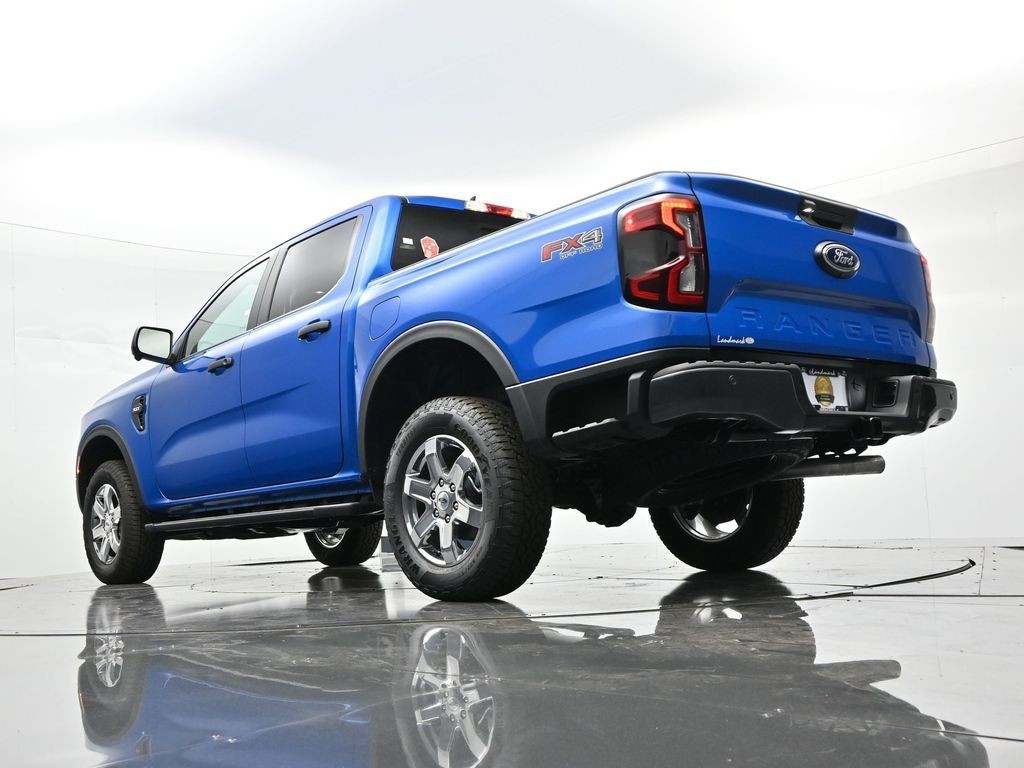 Ford Ranger Vehicle Full-screen Gallery Image 26