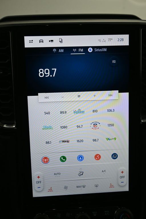 Ford Ranger Vehicle Full-screen Gallery Image 11