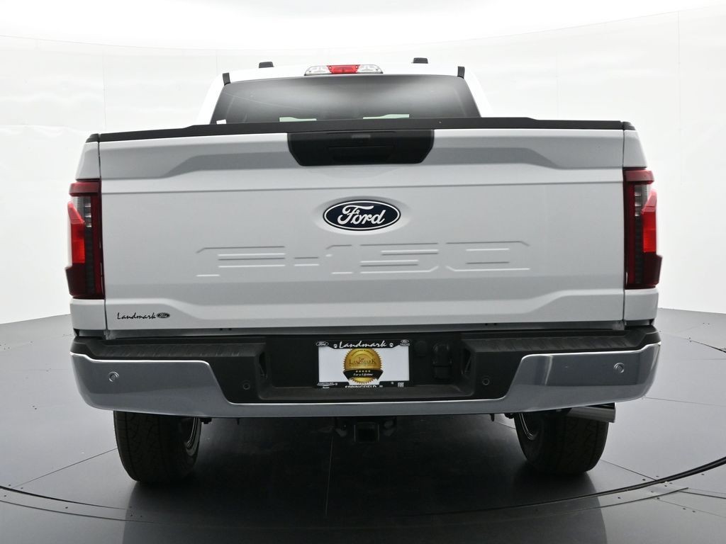 Ford F-150 Vehicle Full-screen Gallery Image 7