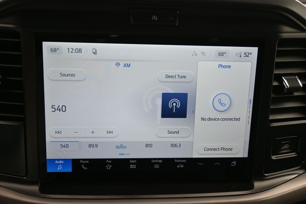 Ford F-150 Vehicle Full-screen Gallery Image 11