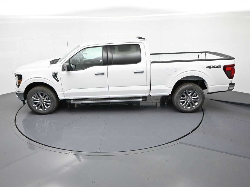Ford F-150 Vehicle Full-screen Gallery Image 26
