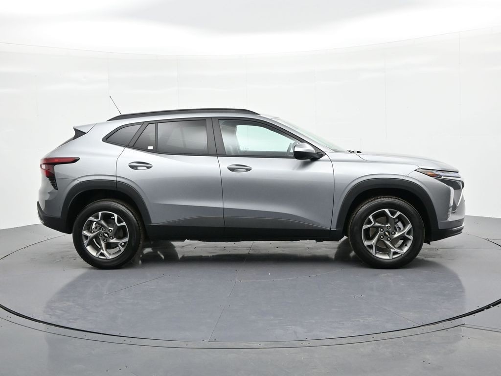 Chevrolet Trax Vehicle Full-screen Gallery Image 5