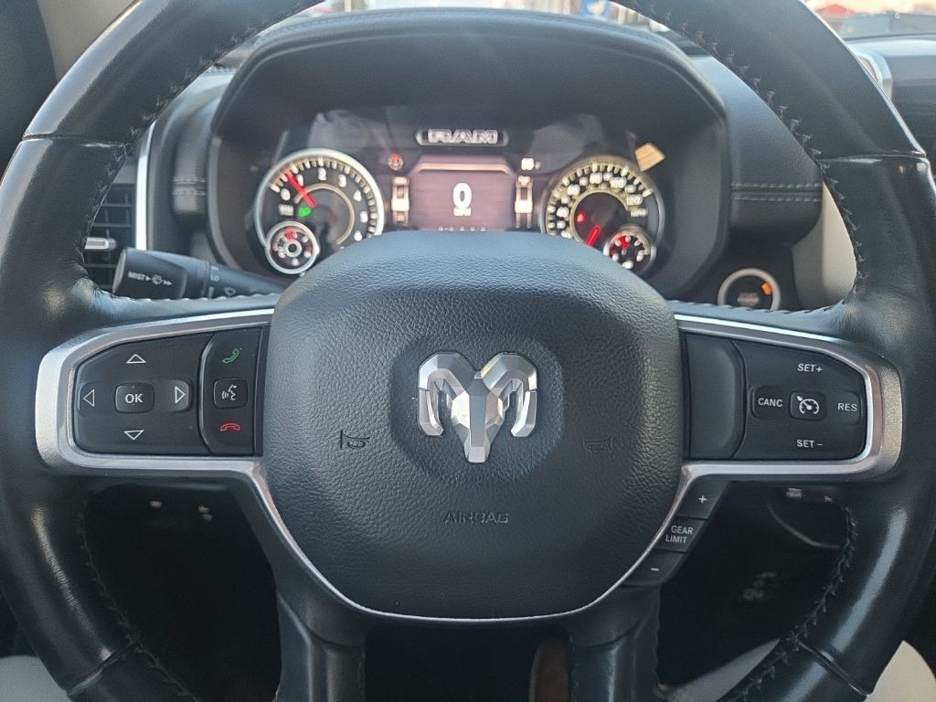 Ram 1500 Vehicle Full-screen Gallery Image 11