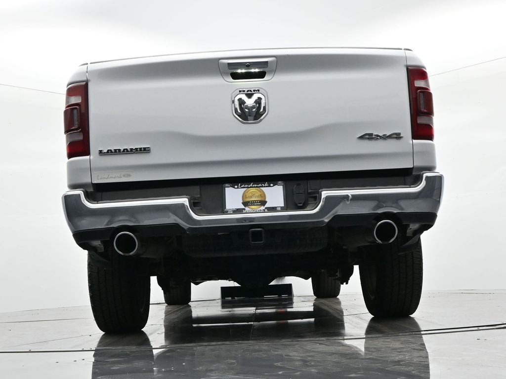 Ram 1500 Vehicle Full-screen Gallery Image 24