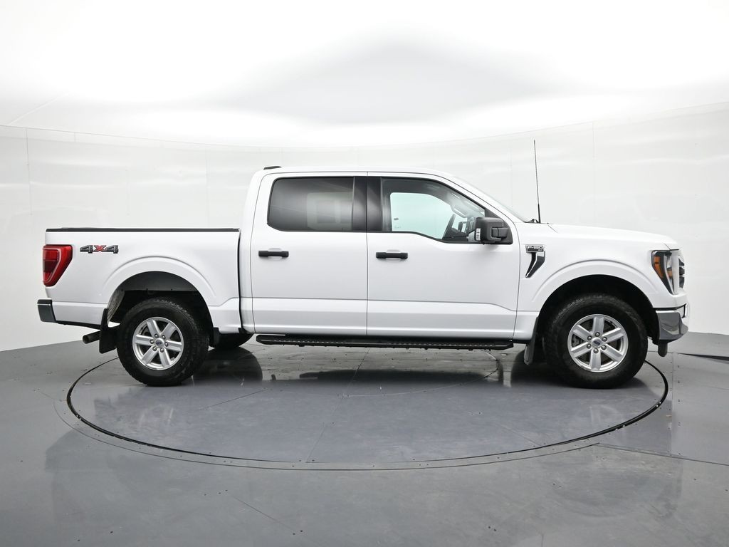 Ford F-150 Vehicle Full-screen Gallery Image 5