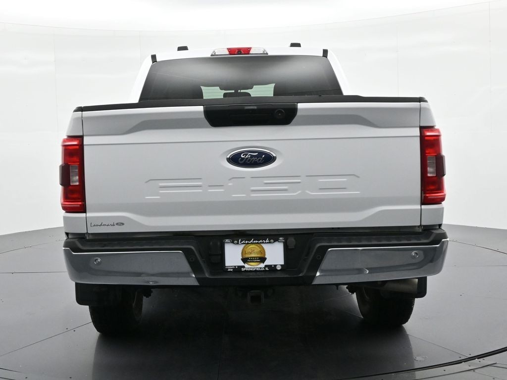 Ford F-150 Vehicle Full-screen Gallery Image 7