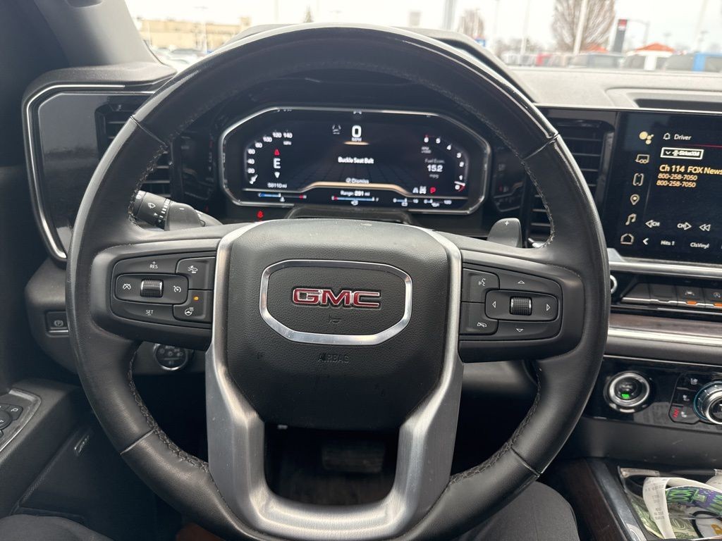 GMC Sierra 1500 Vehicle Full-screen Gallery Image 15
