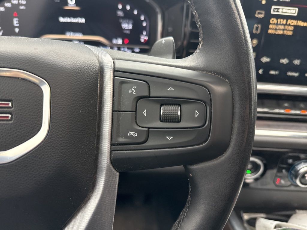 GMC Sierra 1500 Vehicle Full-screen Gallery Image 16