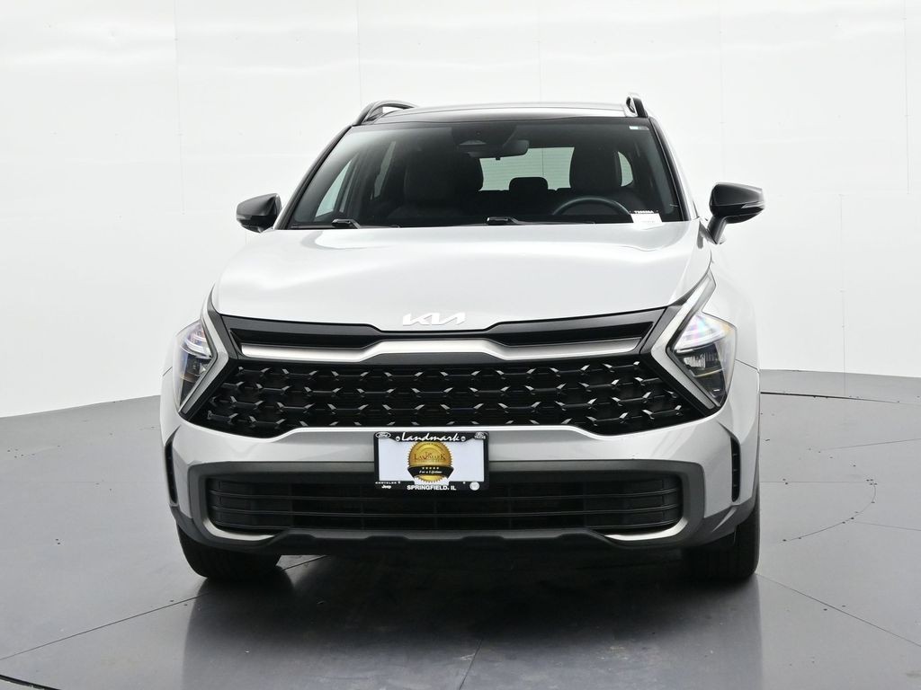 Kia Sportage Vehicle Full-screen Gallery Image 3