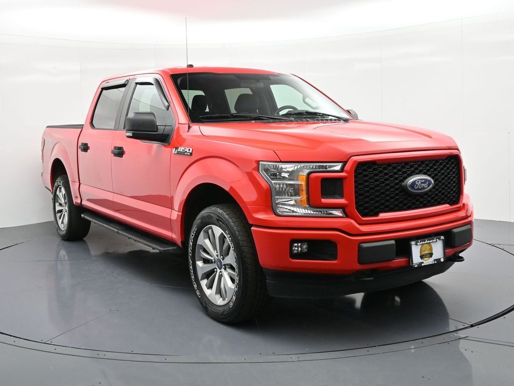 Ford F-150 Vehicle Full-screen Gallery Image 4