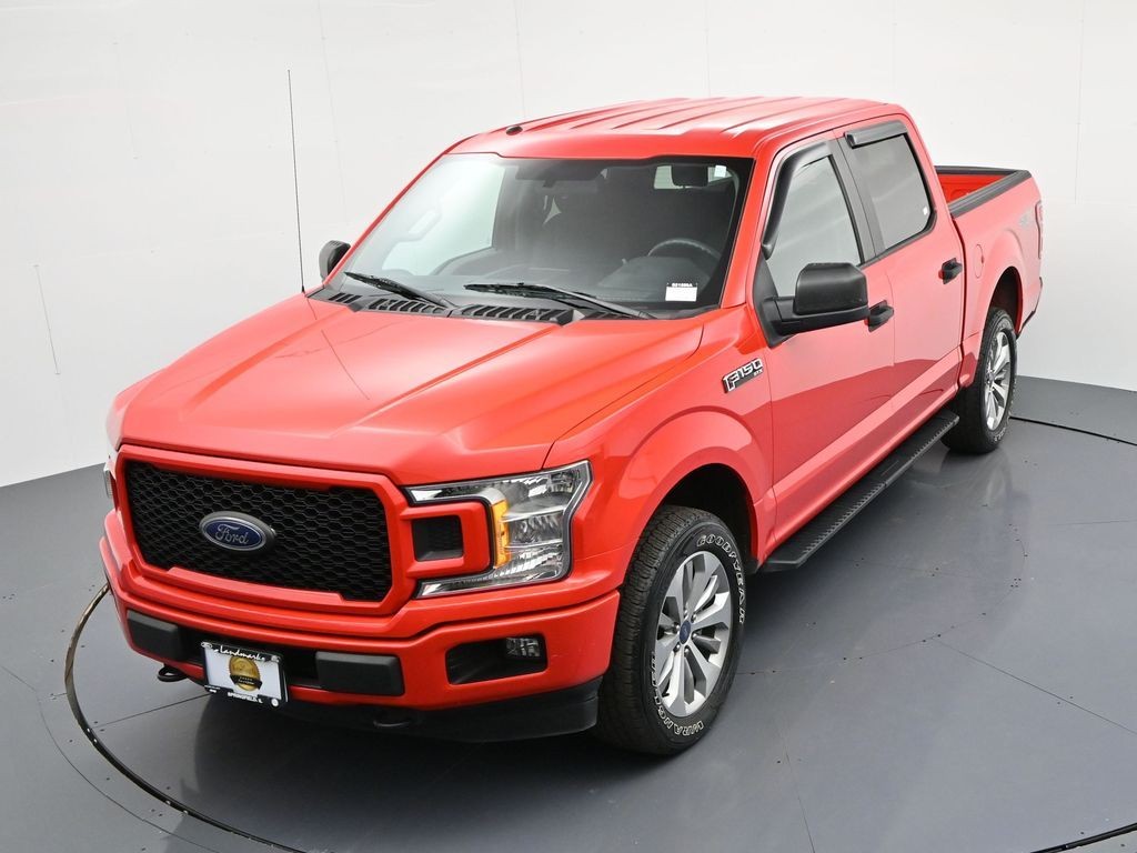 Ford F-150 Vehicle Full-screen Gallery Image 17