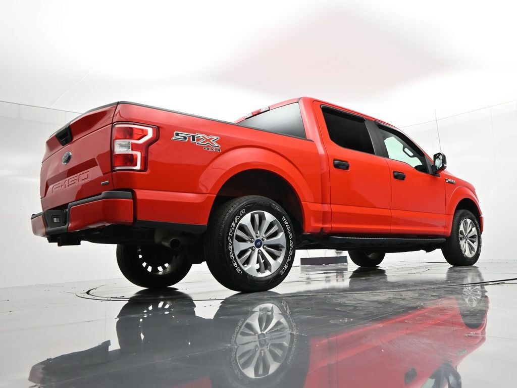 Ford F-150 Vehicle Full-screen Gallery Image 21