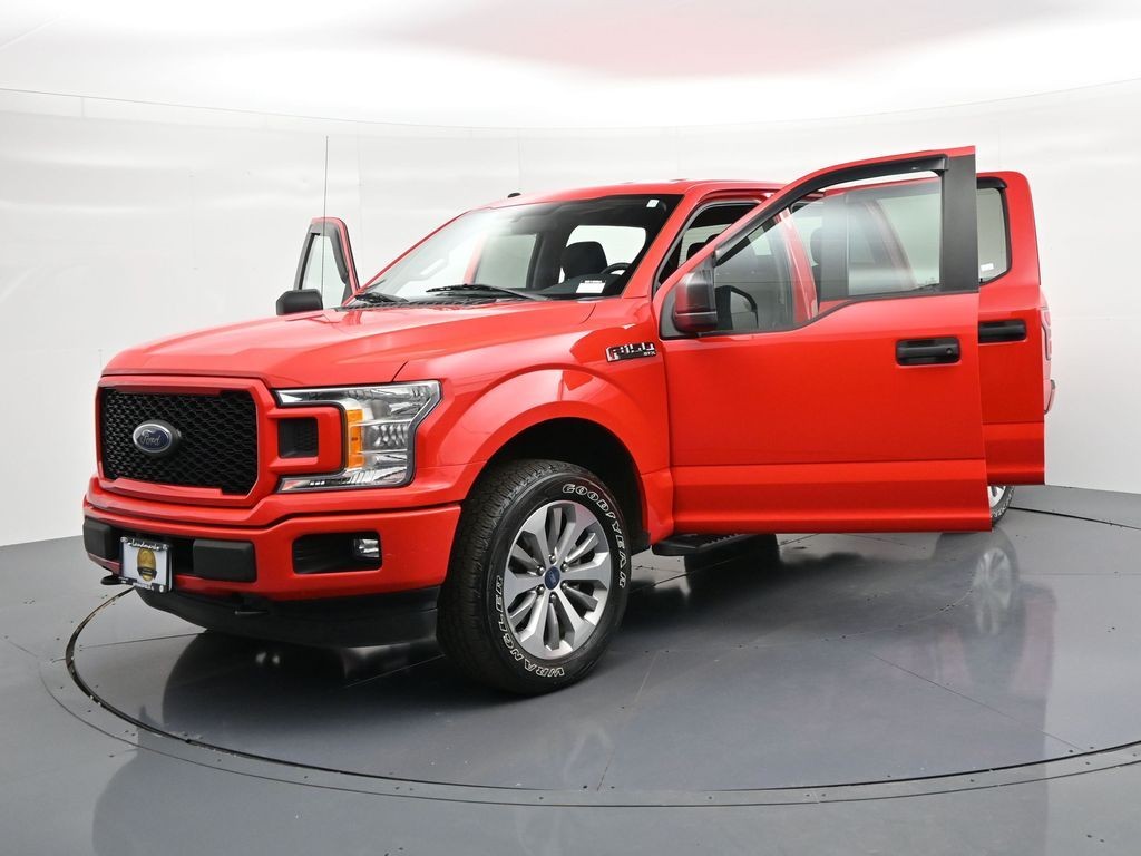 Ford F-150 Vehicle Full-screen Gallery Image 25