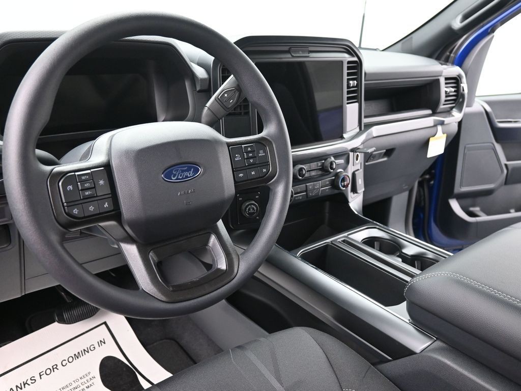 Ford F-150 Vehicle Full-screen Gallery Image 19