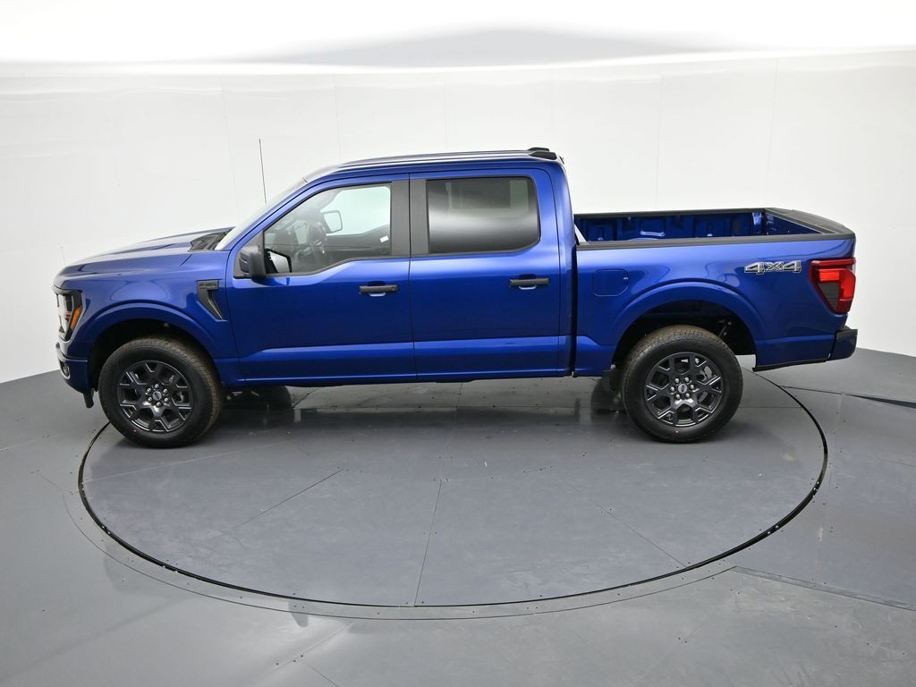 Ford F-150 Vehicle Full-screen Gallery Image 23