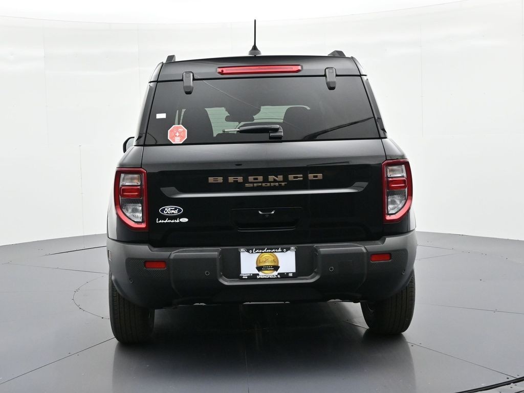 Ford Bronco Sport Vehicle Full-screen Gallery Image 7