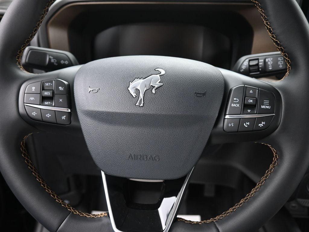 Ford Bronco Sport Vehicle Full-screen Gallery Image 13