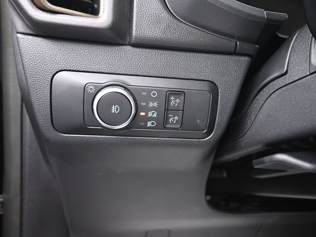 Ford Bronco Sport Vehicle Full-screen Gallery Image 14