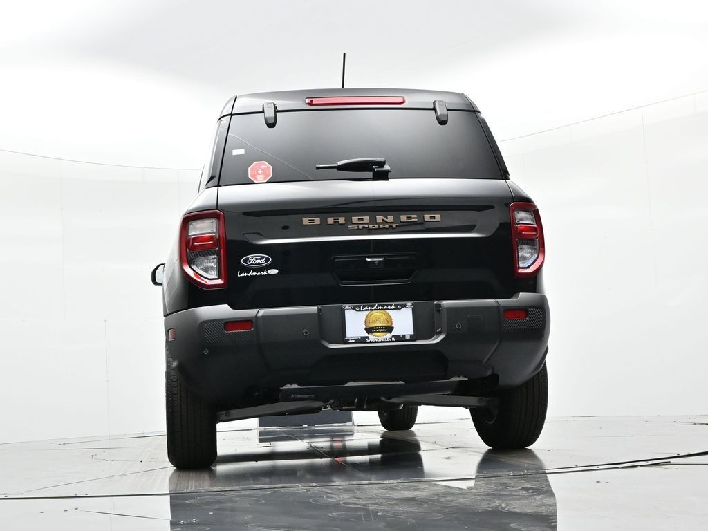 Ford Bronco Sport Vehicle Full-screen Gallery Image 22