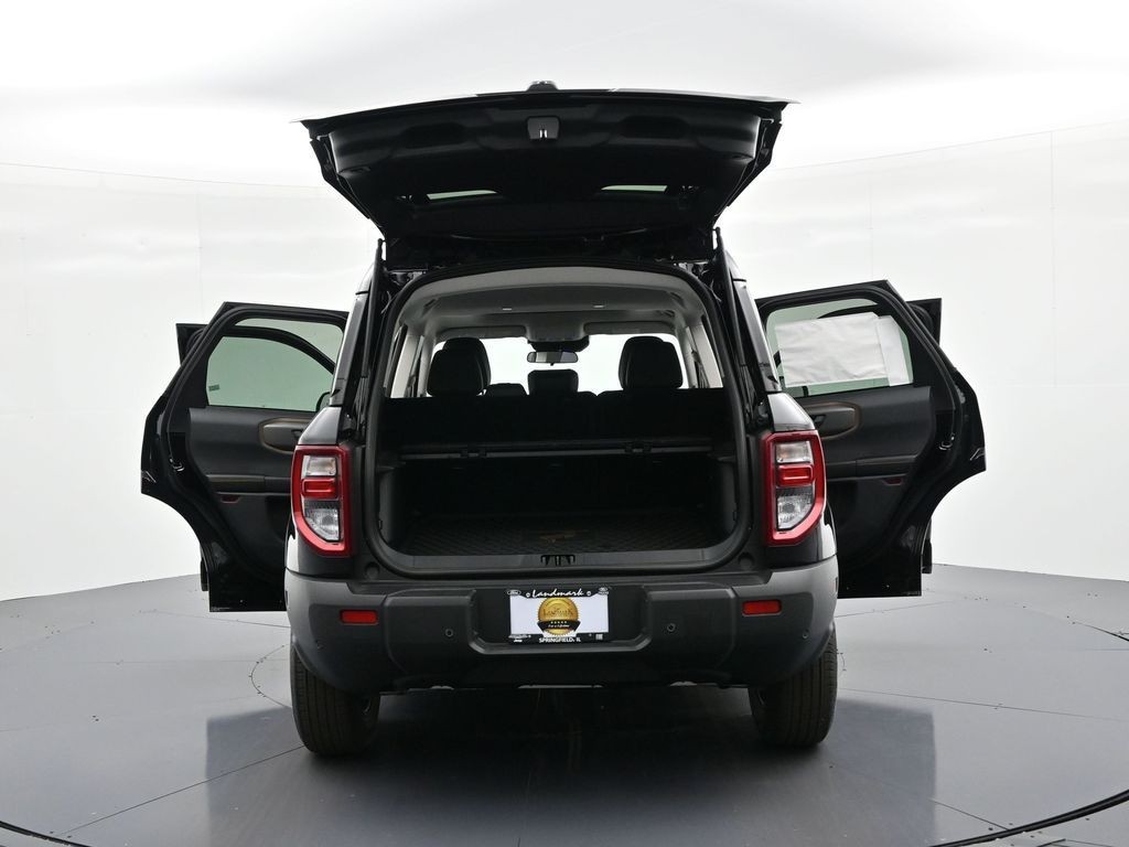 Ford Bronco Sport Vehicle Full-screen Gallery Image 28