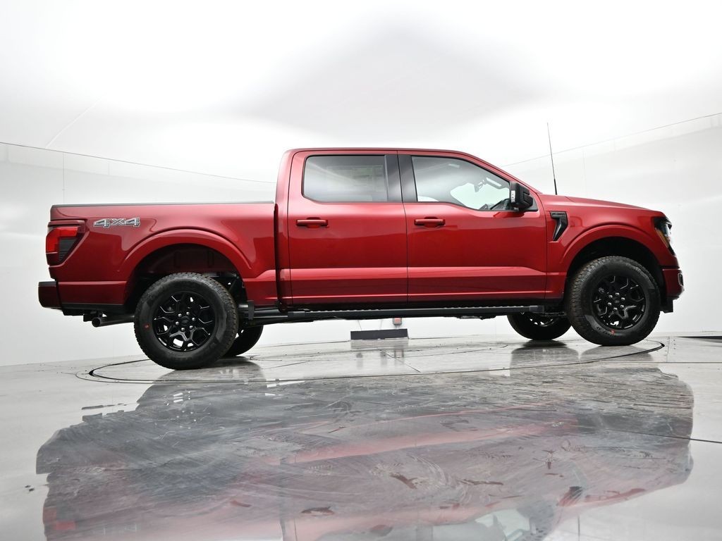 Ford F-150 Vehicle Full-screen Gallery Image 27