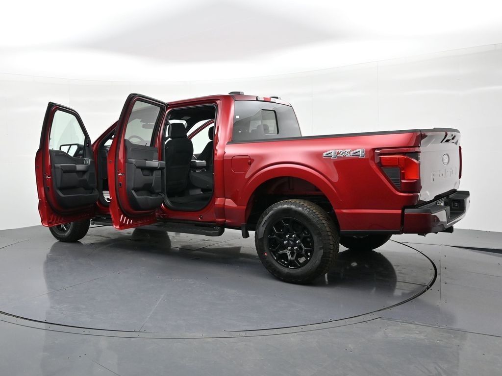 Ford F-150 Vehicle Full-screen Gallery Image 29
