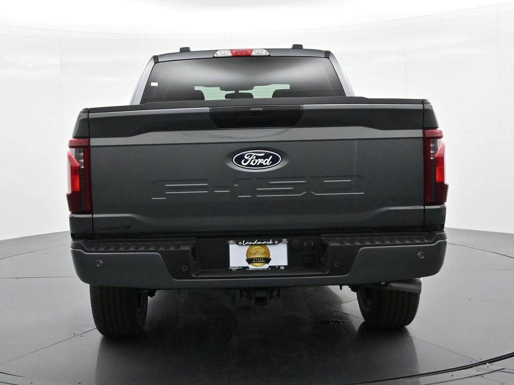 Ford F-150 Vehicle Full-screen Gallery Image 7
