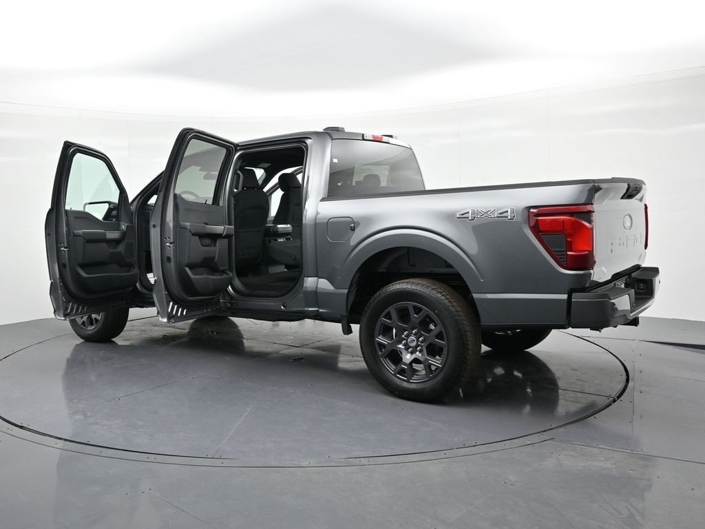 Ford F-150 Vehicle Full-screen Gallery Image 29