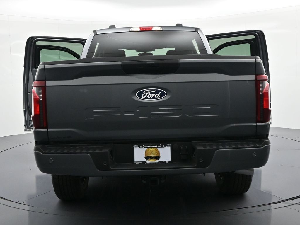 Ford F-150 Vehicle Full-screen Gallery Image 33