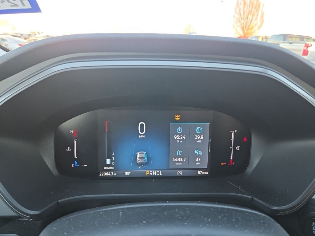 Ford Escape Vehicle Full-screen Gallery Image 10