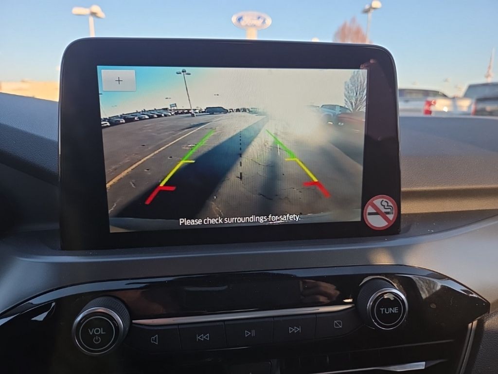 Ford Escape Vehicle Full-screen Gallery Image 13