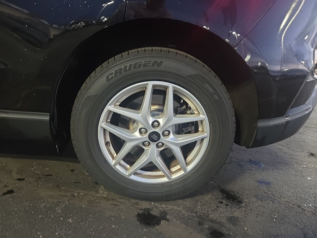 Ford Edge Vehicle Full-screen Gallery Image 4