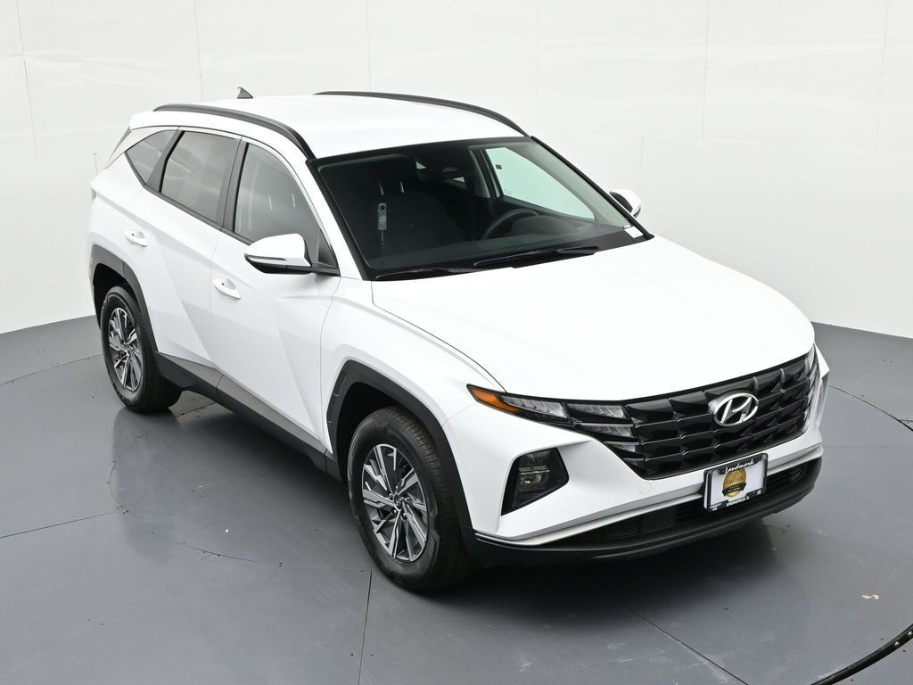 Hyundai Tucson Hybrid Vehicle Full-screen Gallery Image 21