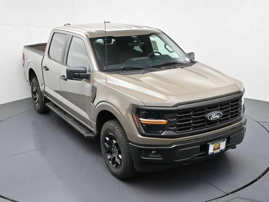 Ford F-150 Vehicle Full-screen Gallery Image 24