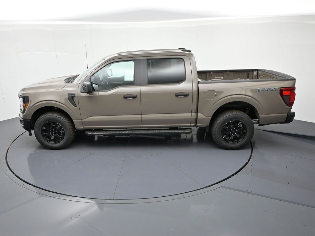 Ford F-150 Vehicle Full-screen Gallery Image 27