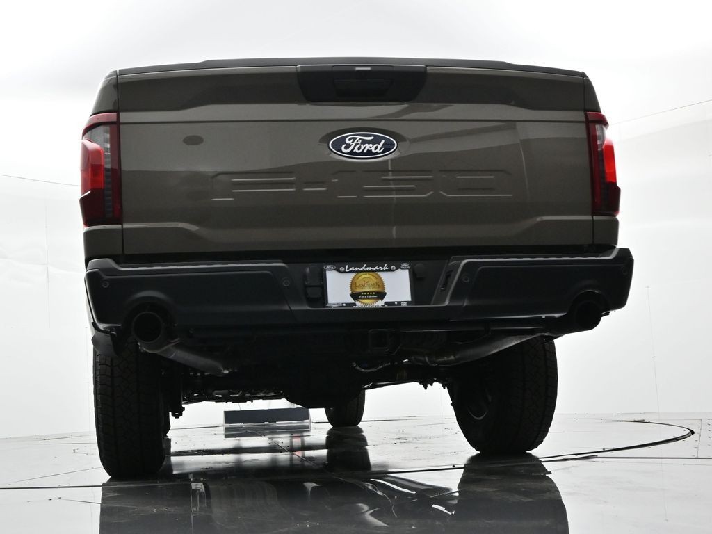 Ford F-150 Vehicle Full-screen Gallery Image 29
