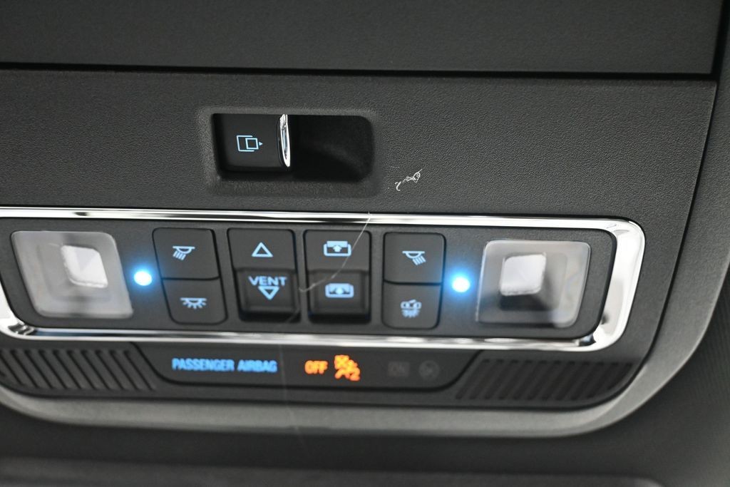 Ford F-150 Vehicle Full-screen Gallery Image 17